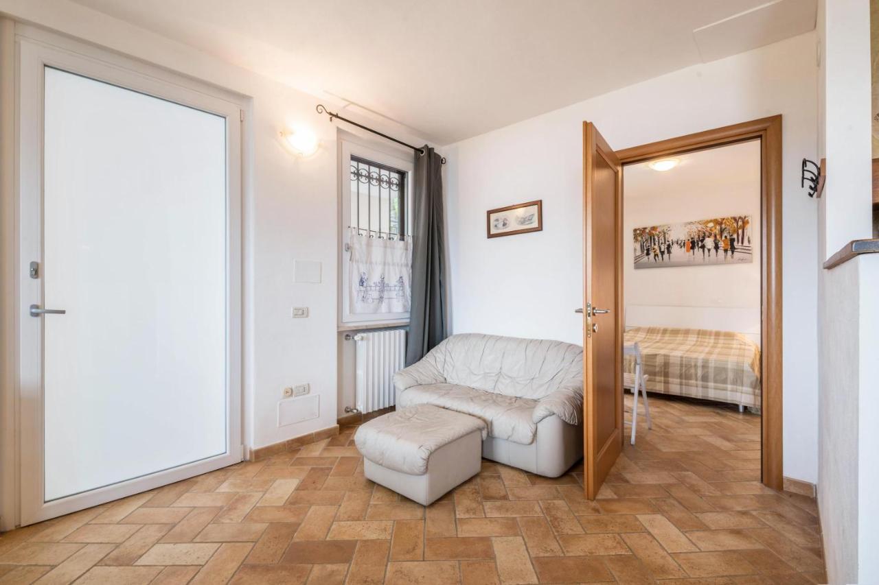 Al Agave Sotto Apartment Toscolano Maderno Luaran gambar